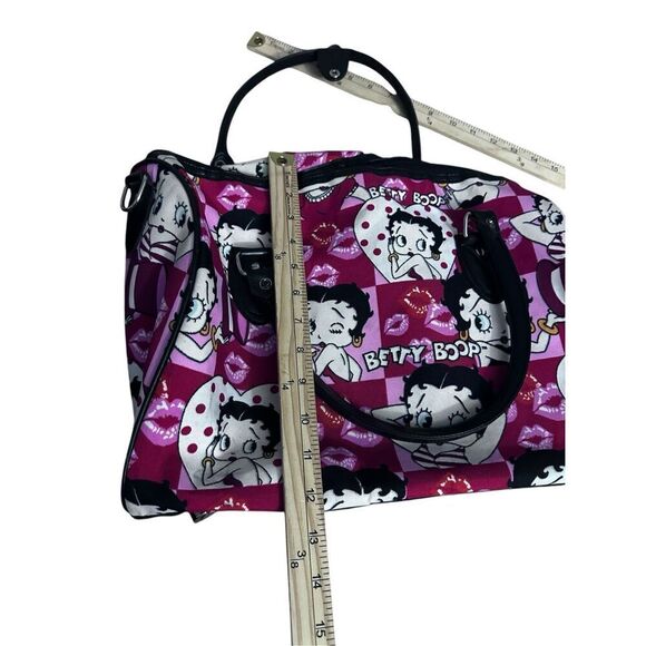 BEAUTIFUL VINTAGE Betty Boop  duffle / purse bag  purse GREAT CONDITION - Picture 9 of 12